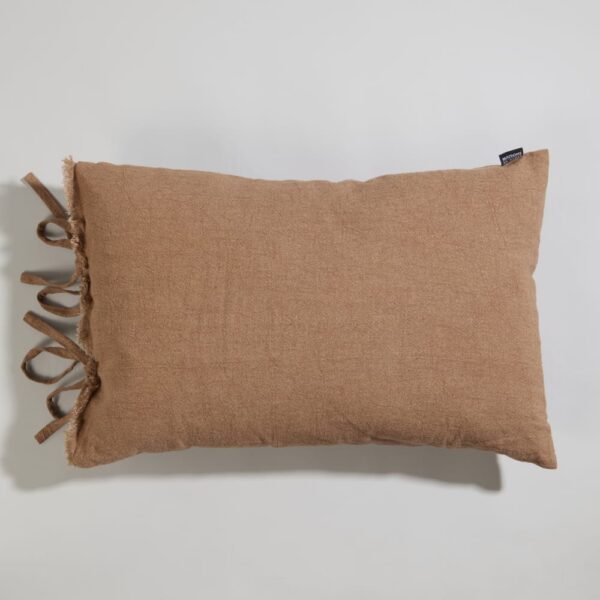 Coussin NIVE Maisons du Monde brun moka rectangulaire à finition nouée