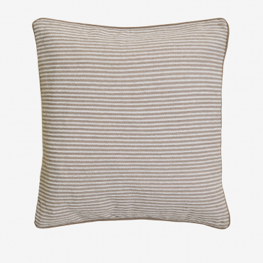 Coussin Niemi Sklum carré gris taupe à rayures et enveloppe coton-polyester