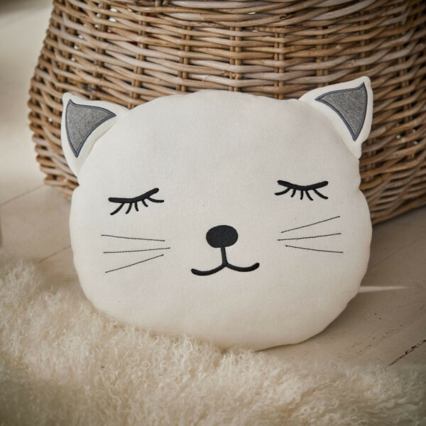 Coussin Junari LOBERON rond avec visage de chat brodé et oreilles appliquées