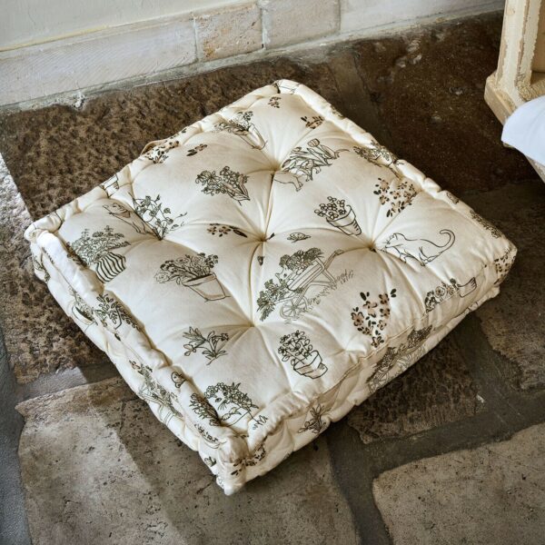 Coussin LOBERON Orsélie à motifs de jardin et poignée de transport