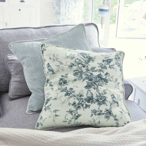 Coussins Emilie LOBERON, duo en lin avec motif floral imprimé et tissé