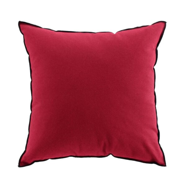 Coussin avec surjet Home Maison bordeaux uni bordé de fils noirs