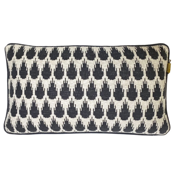 Coussin botanique tricoté Malagoon anthracite au motif végétal