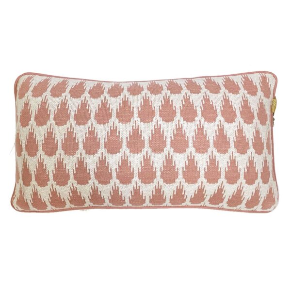 Coussin botanique tricoté Malagoon rose à motif végétal rectangulaire