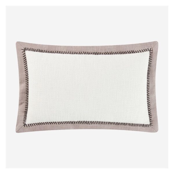Coussin Habitat Berthe rectangulaire en coton texturé écru et lilas