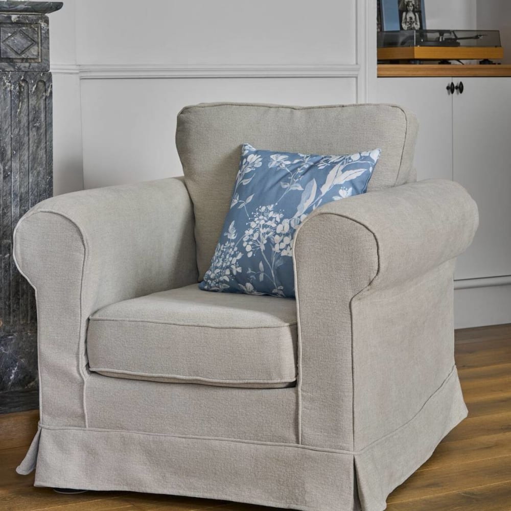 Coussin CAMIF Passerage carré bleu à motif floral sur les deux faces — vue 3
