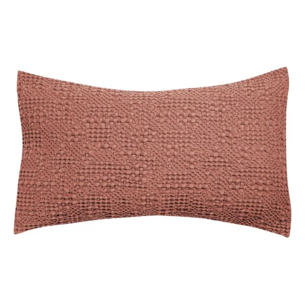 Coussin TANA Vivaraise blush en coton texturé au format rectangulaire