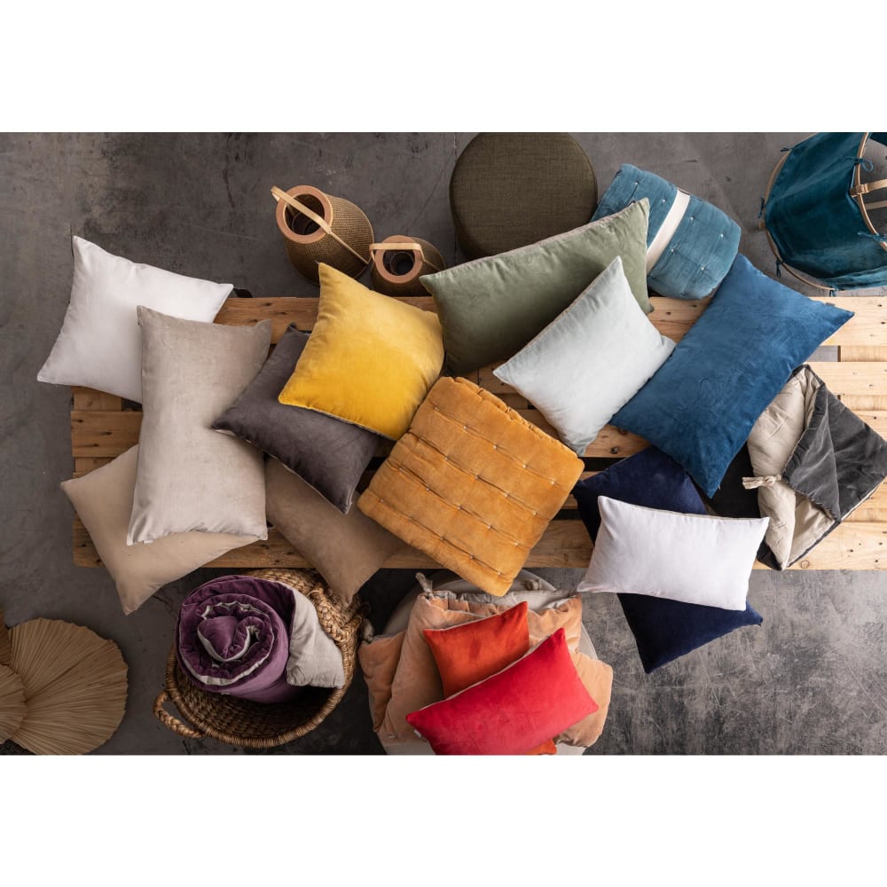 Coussin Vivaraise Elise gris avec une face en velours et une face en chambray — vue 4