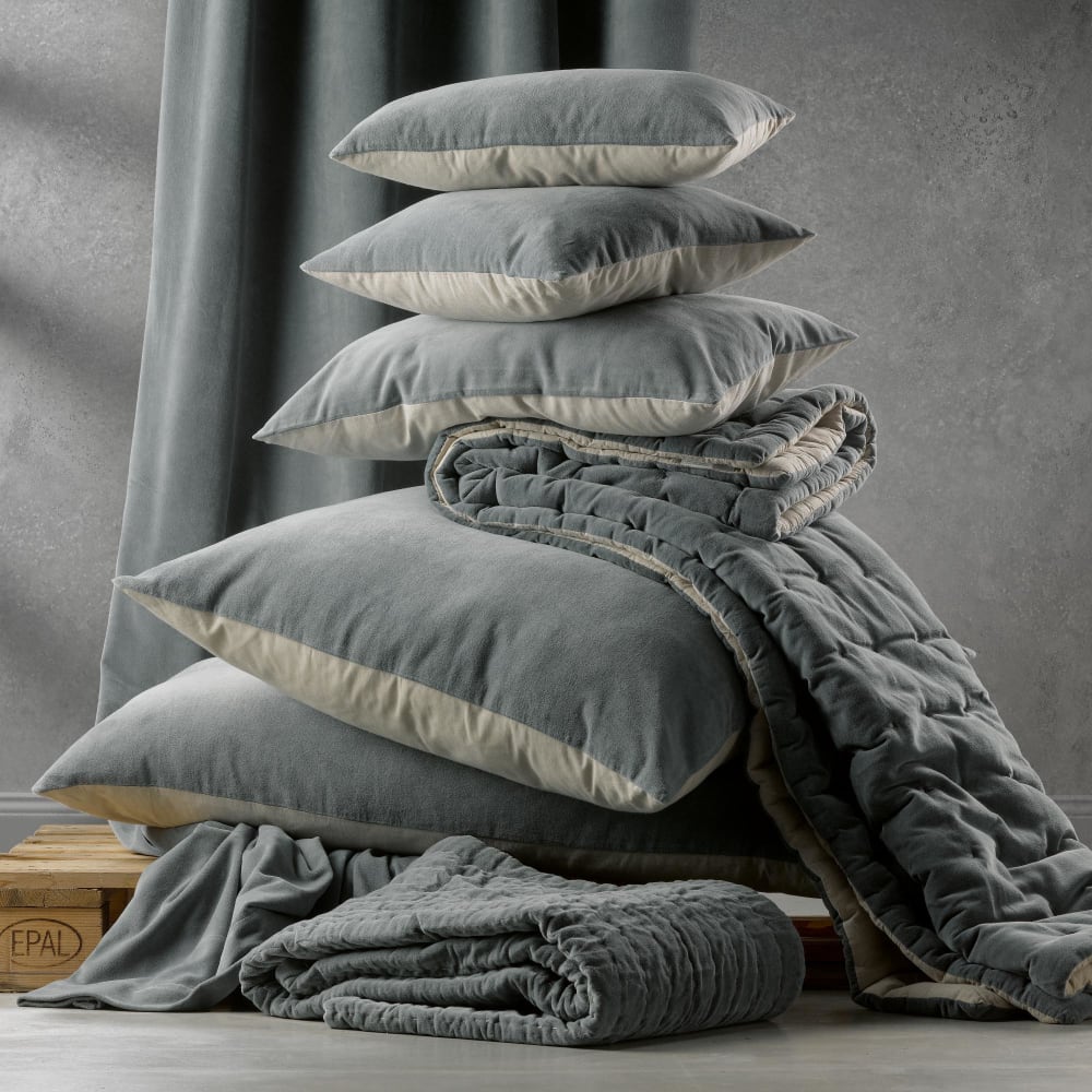 Coussin Vivaraise Elise gris carré en velours et chambray de coton — vue 2